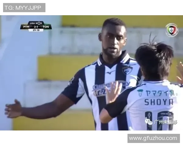 圣马丁与乌拉坎的精彩对决揭示足球战术与团队精神的较量